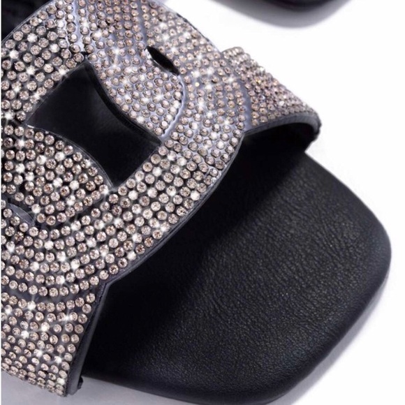 Poolside Sandal in black - Picture 5 of 8